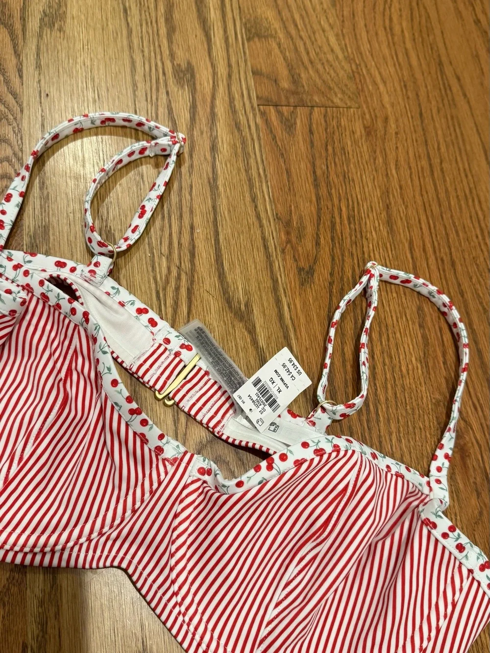 NWT!! PINK x Frankie’s Bikinis Cherry Underwire Bikini